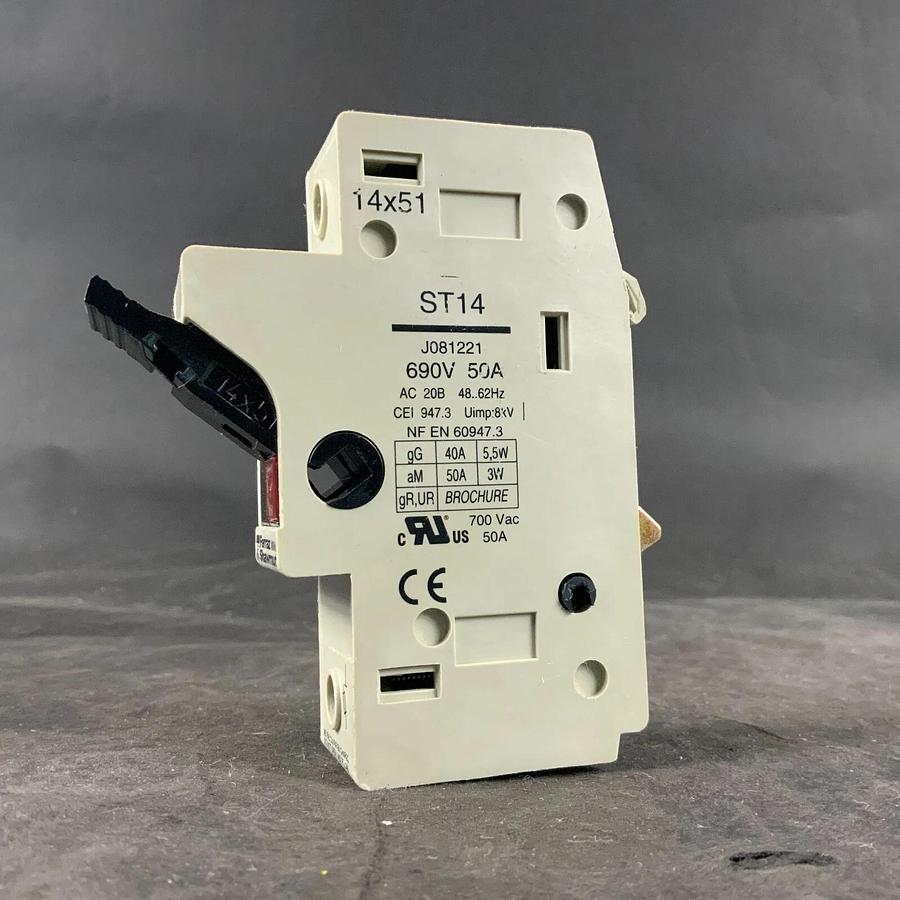 Used FERRAZ SHAWMUT J081221 FUSE HOLDER ($30 OBO)