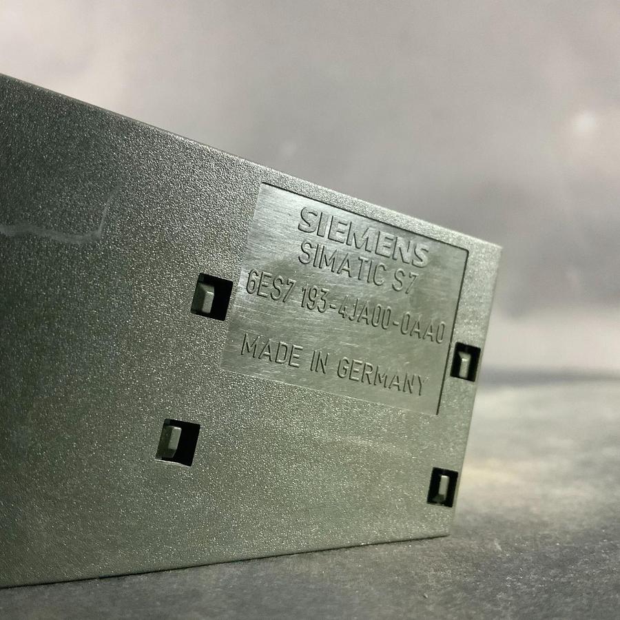 Used SIEMENS SIMATIC S7 6ES7 193-4JA00-0AA0 TERMINATION MODULE ($13 OBO)
