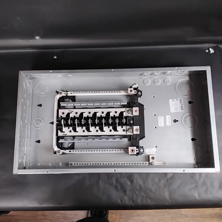 Used GENERAL ELECTRIC TLM2020CCUGK MOD 7 INDOOR ENCLOSURE ($65 OBO)