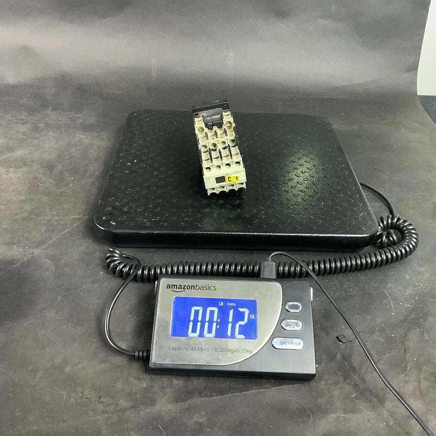 Used KLOCKNER MOELLER DIL00AM-10 W/ 22 DIL CONTACTOR ($45 OBO)