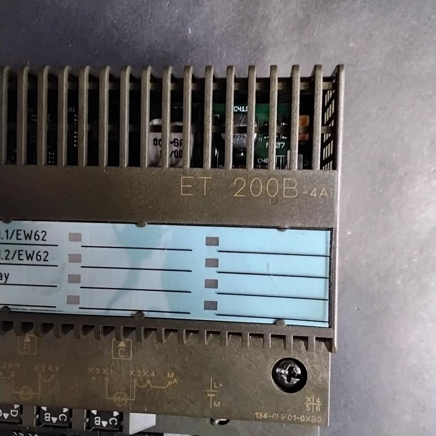 Used SIEMENS ET200B-4AI CONTROLLER MODULE ($50 OBO)