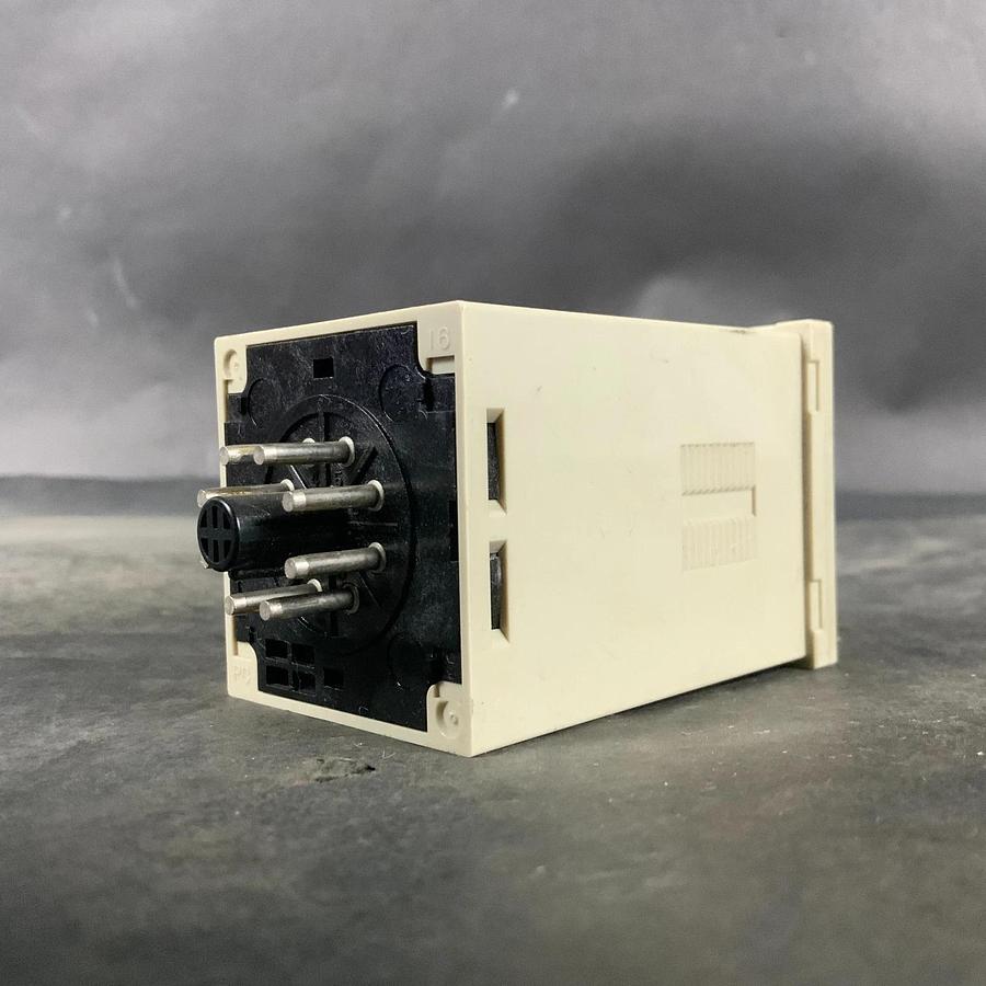 Used OMRON H3BH-8 TIMER ($20 OBO)