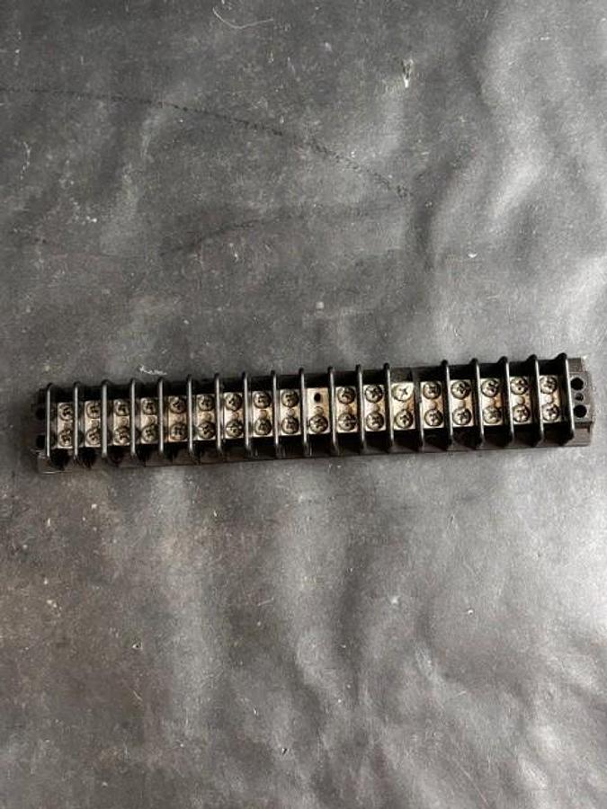 Used BEAU INTERCONNECT 18-PIN TERMINAL BLOCK ($14 OBO)