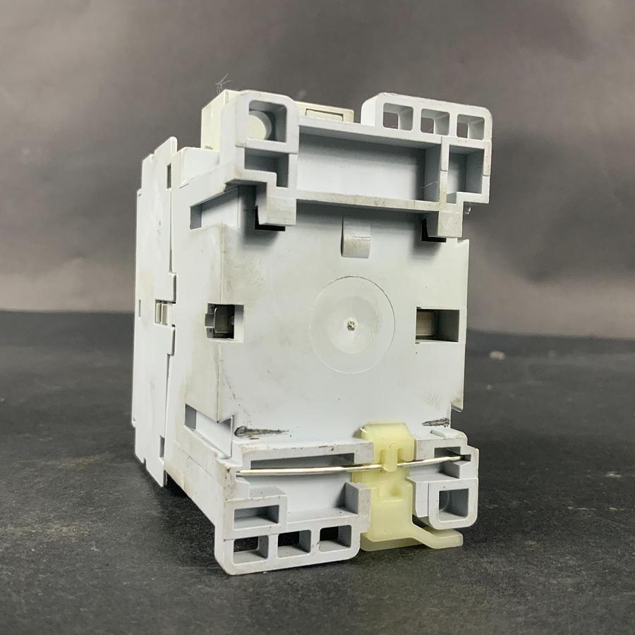Used ALLEN BRADLEY 700-CF310* SERIES A CONTACTOR ($15 OBO)