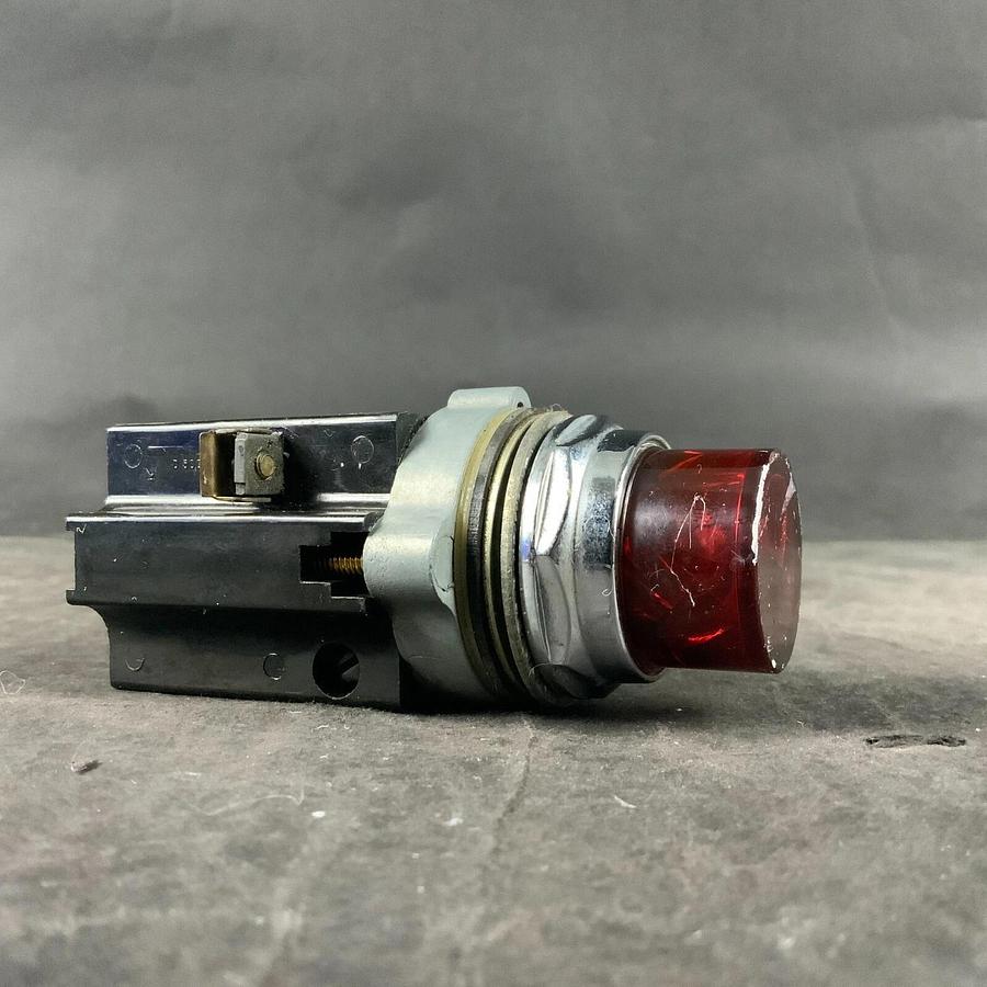 Used FURNAS ELECTRIC 52PA4E2 PILOT LIGHT ($25 OBO)