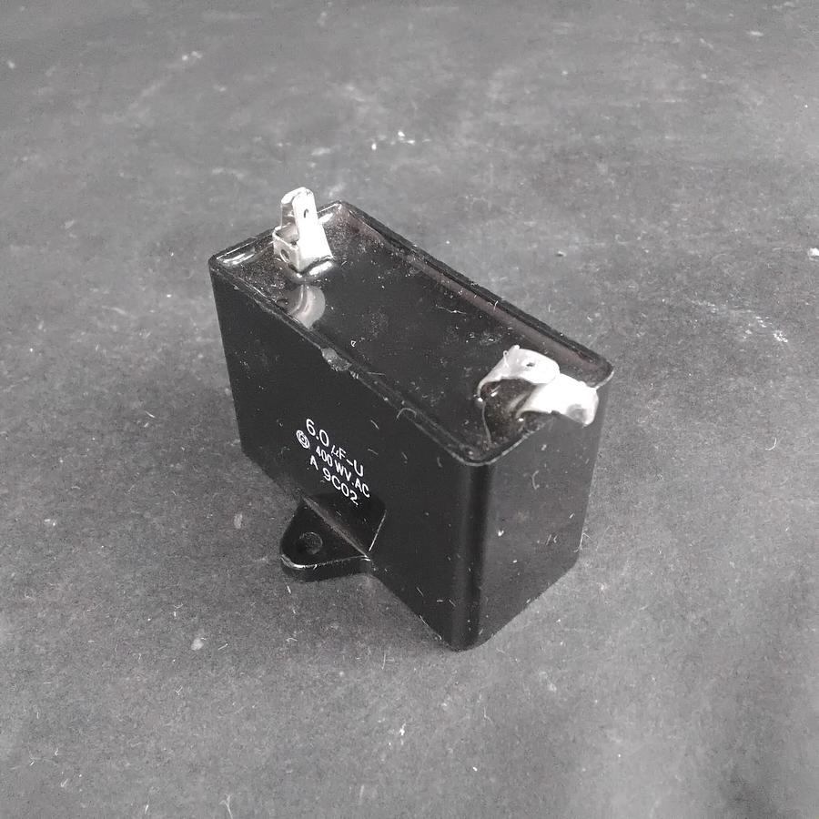 Used 6.0UF 400 WV.AC MOTOR RUN CAPACITOR ($10 OBO)