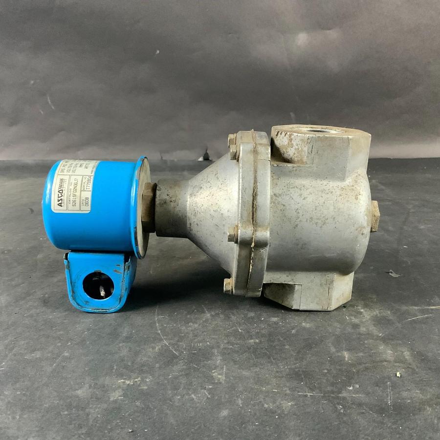 Used ASCO S261SF02N3GJ7 SOLENOID VALVE ($125 OBO)