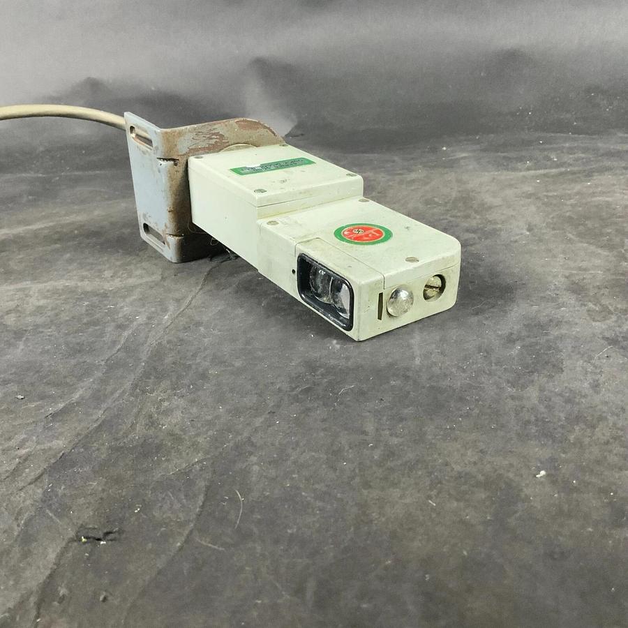 Used ECA 42MTB-5001 POWER BASE + 42MBS-5100 PHOTOELECTRIC SWITCH ($50 OBO)