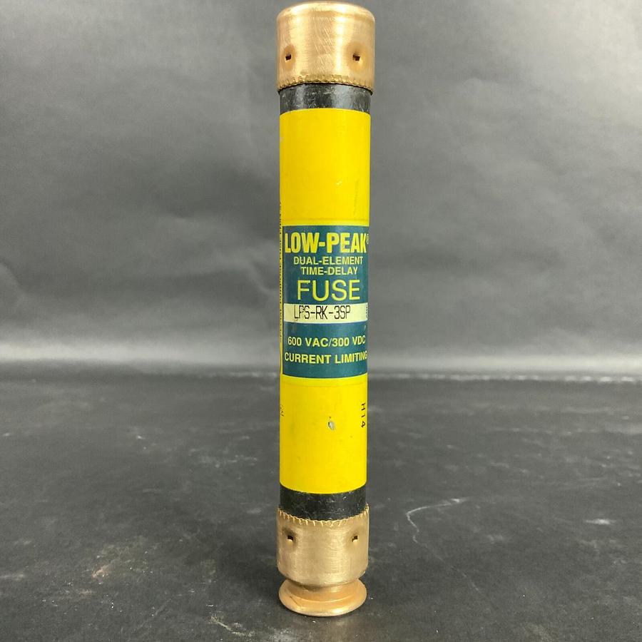Used BUSSMANN LPS-RK-3SP LOW PEAK FUSE ($6 OBO) - REFURBISHED