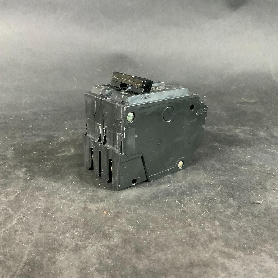 Used GE THQL2120 CIRCUIT BREAKER ($15 OBO)