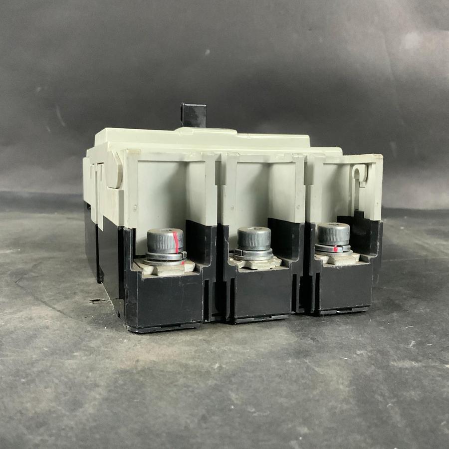 Used FUJI EW250JAGU-3P150 CIRCUIT BREAKER ($125 OBO)