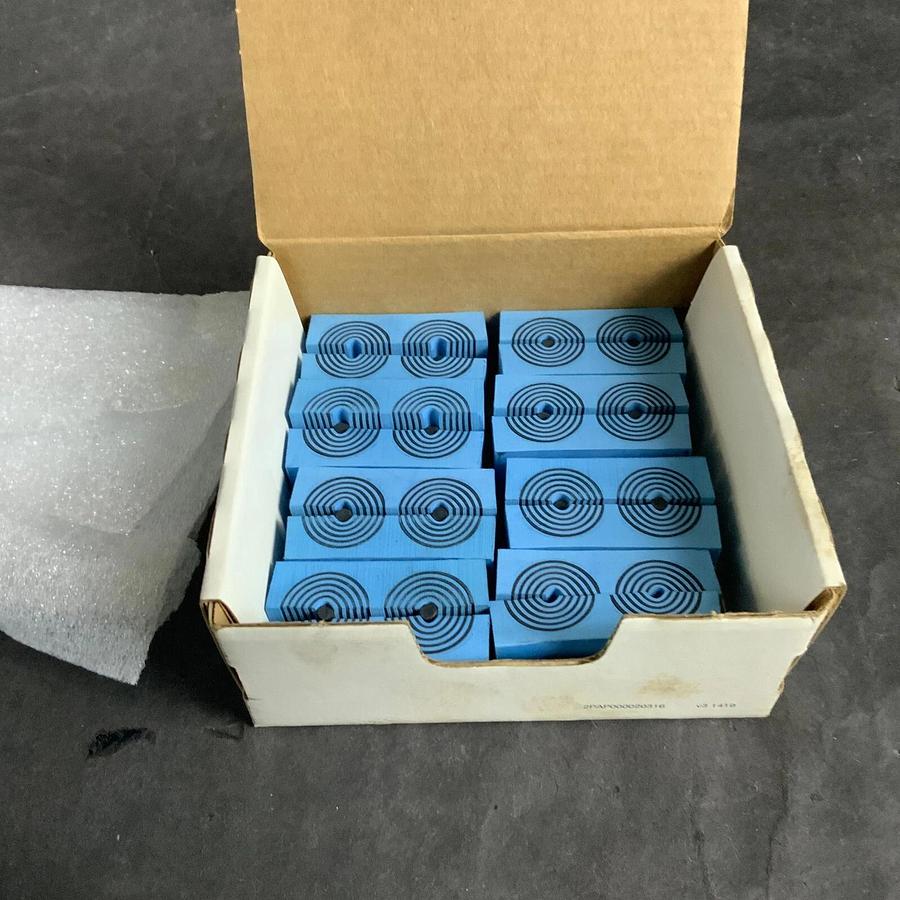 ROXTEC EZ00016000016 ENTRY MODULE KIT ($70 OBO)