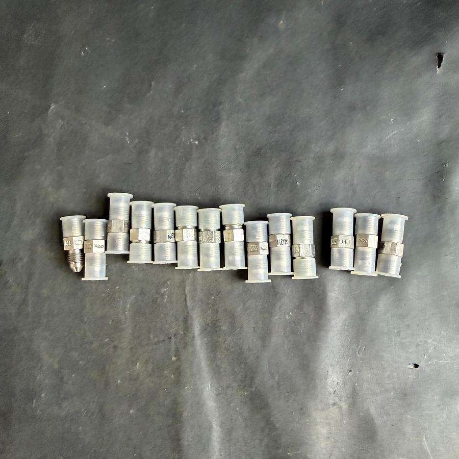 Used UNBRANDED 316 TUBE ADAPTOR FITTINGS - SET OF 14