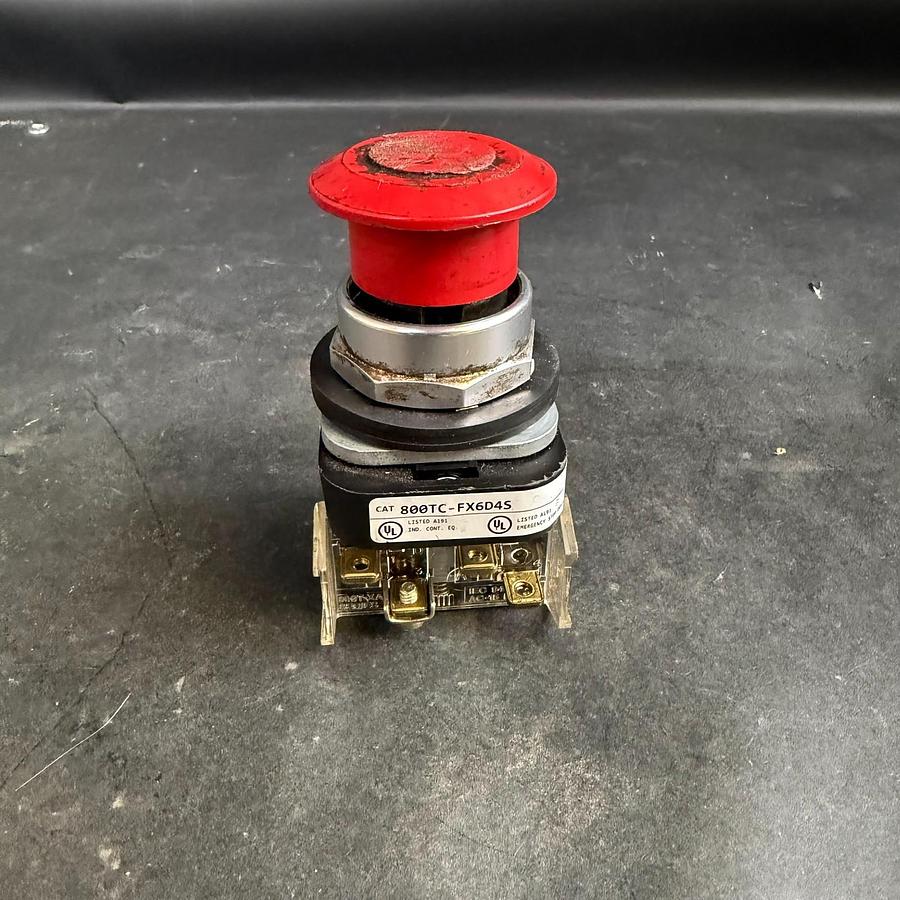 Used ALLEN BRADLEY 800TC-FX6D45 RED PUSHBUTTON ($25 OBO)