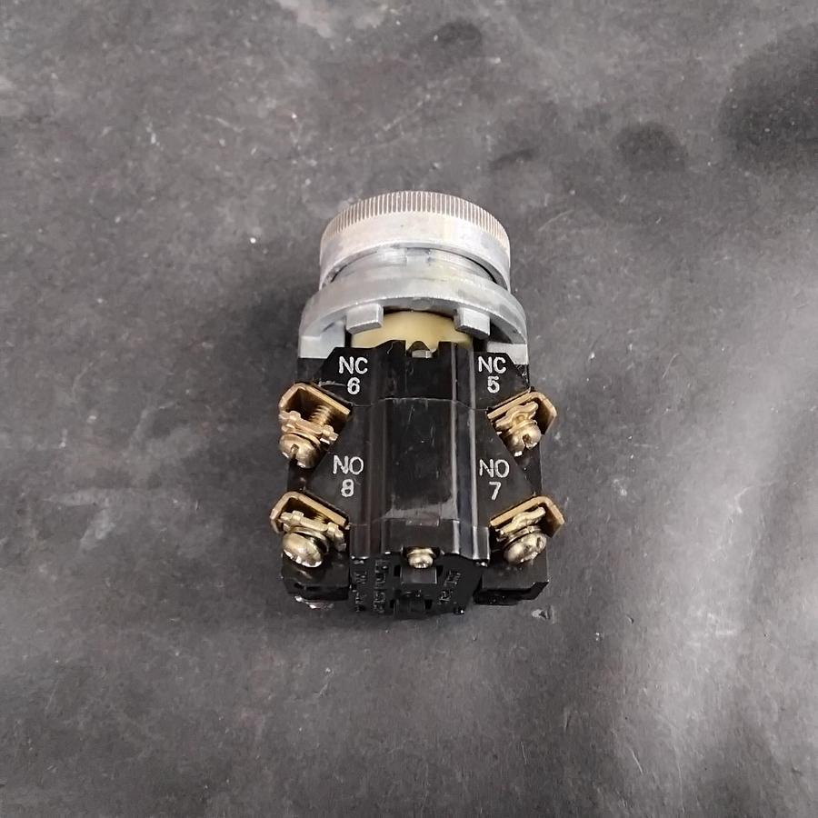 Used TOKYO ELECTRIC SS-1041C2-22 SELECTOR SWITCH ($30 OBO)