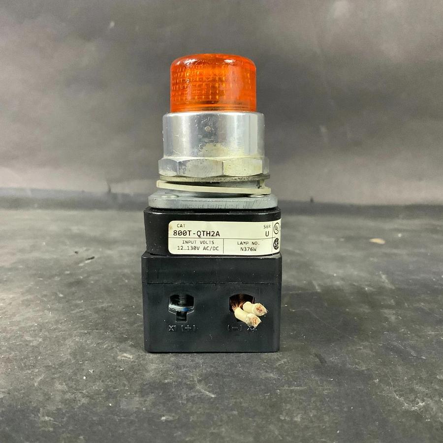 Used ALLEN BRADLEY 800T-QTH2A AMBER PUSHBUTTON ($80 OBO)