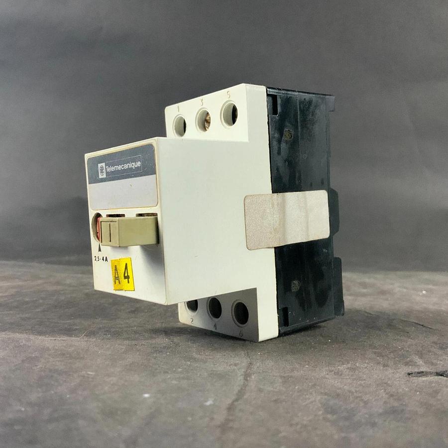 Used TELEMECANIQUE GV1-M08 CIRCUIT BREAKER ($15 OBO)