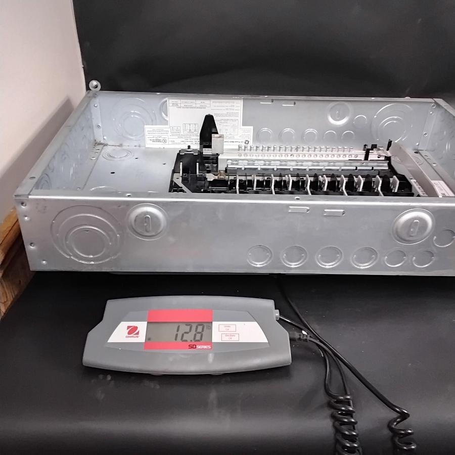 Used GENERAL ELECTRIC TM2010CCUBK1 MOD 1 CIRCUIT MAIN BREAKER LOAD CENTER ($60 OBO)