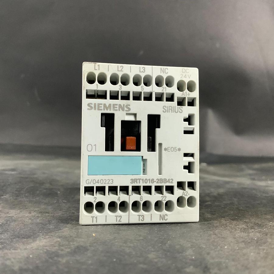 Used SIEMENS 3RT1016-2BB42 CONTACTOR ($25 OBO)