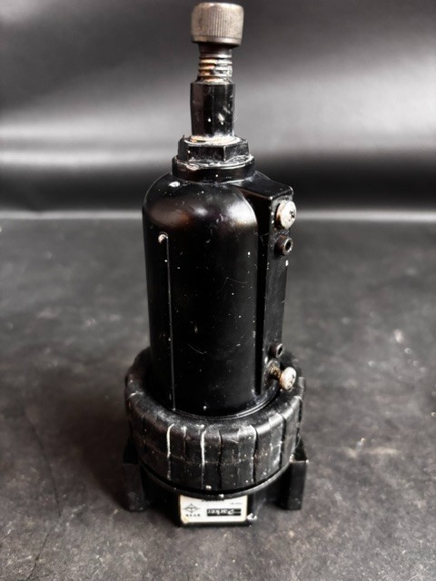 Used PARKER 06F28BC PNEUMATIC AIR FILTER ($70 OBO)