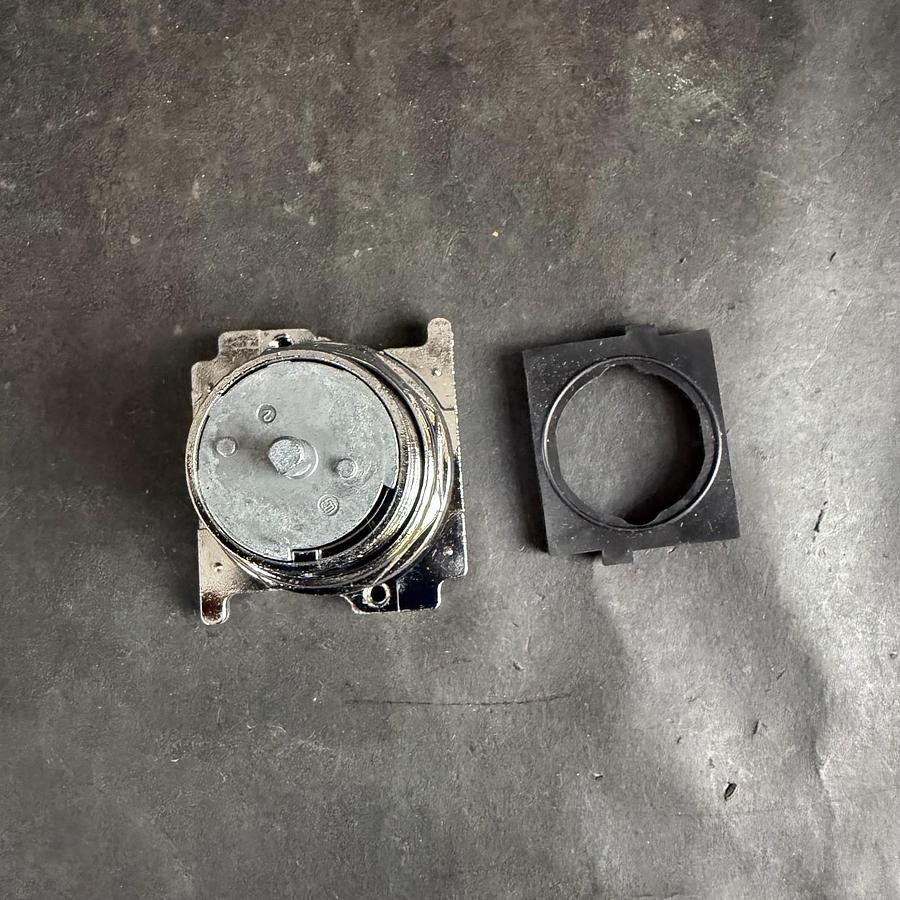 EATON 10250T4011 SELECTOR SWITCH