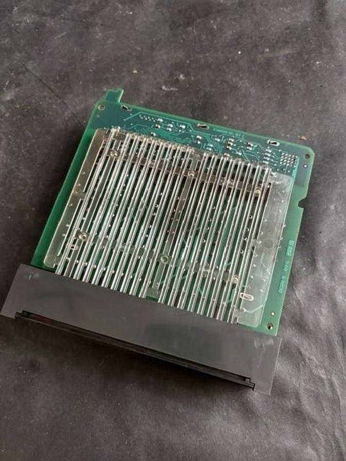 Used HONEYWELL 900H01-0001 OUTPUT MODULE