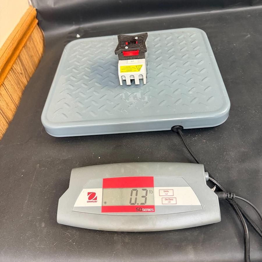Used SCHNEIDER ELECTRIC V1 SWITCH BODY ($35 OBO)