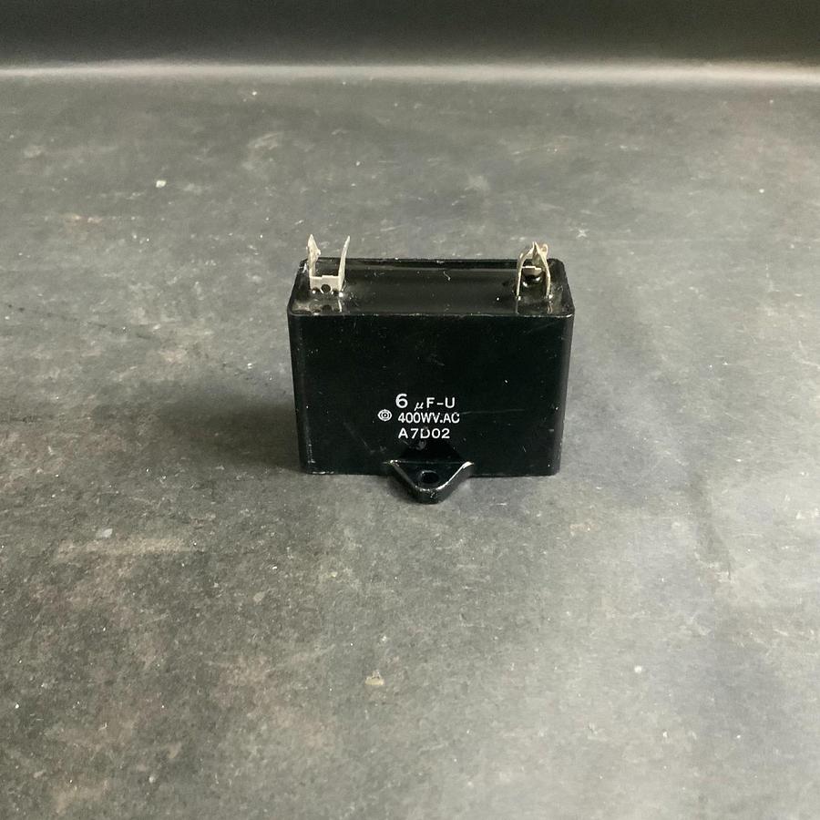 Used UNBRANDED A7D02 6uF 400VAC MOTOR RUN START CAPACITOR ($10 OBO)