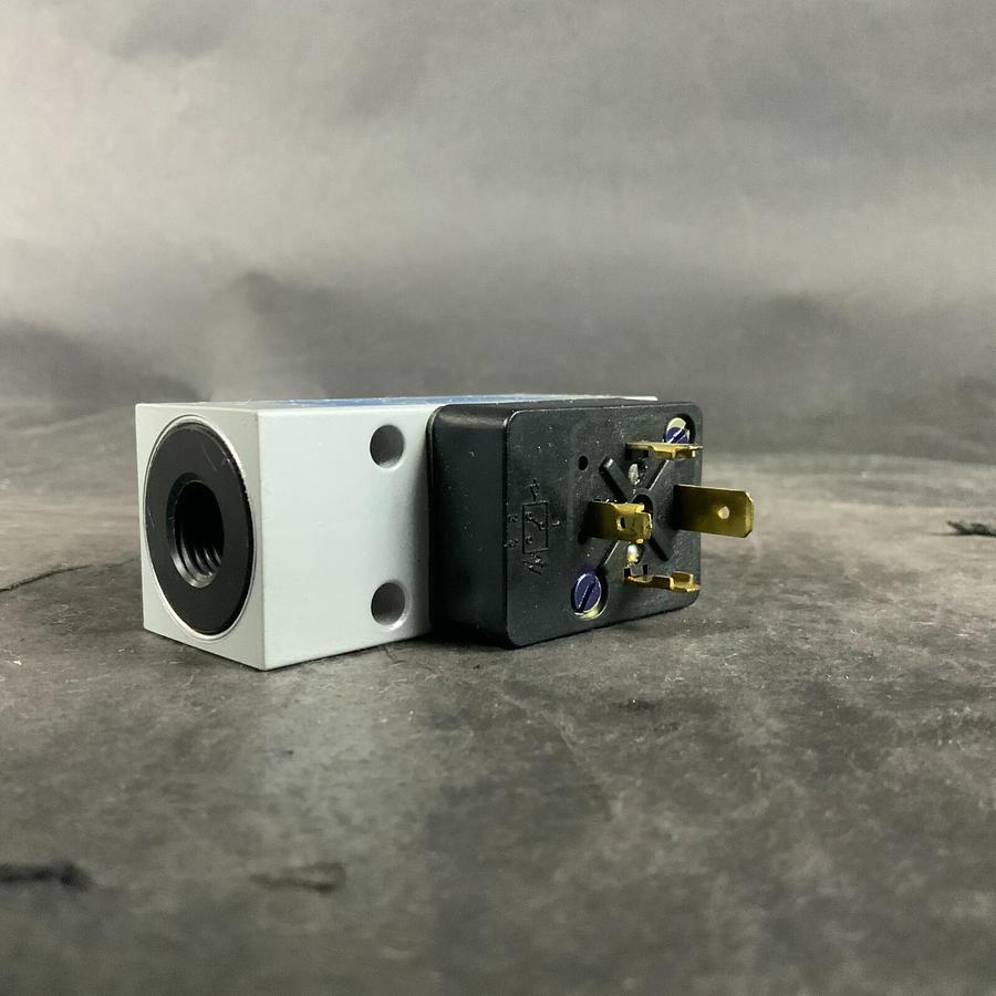 Used FESTO PEV-1/4-B PRESSURE SWITCH ($45 OBO)