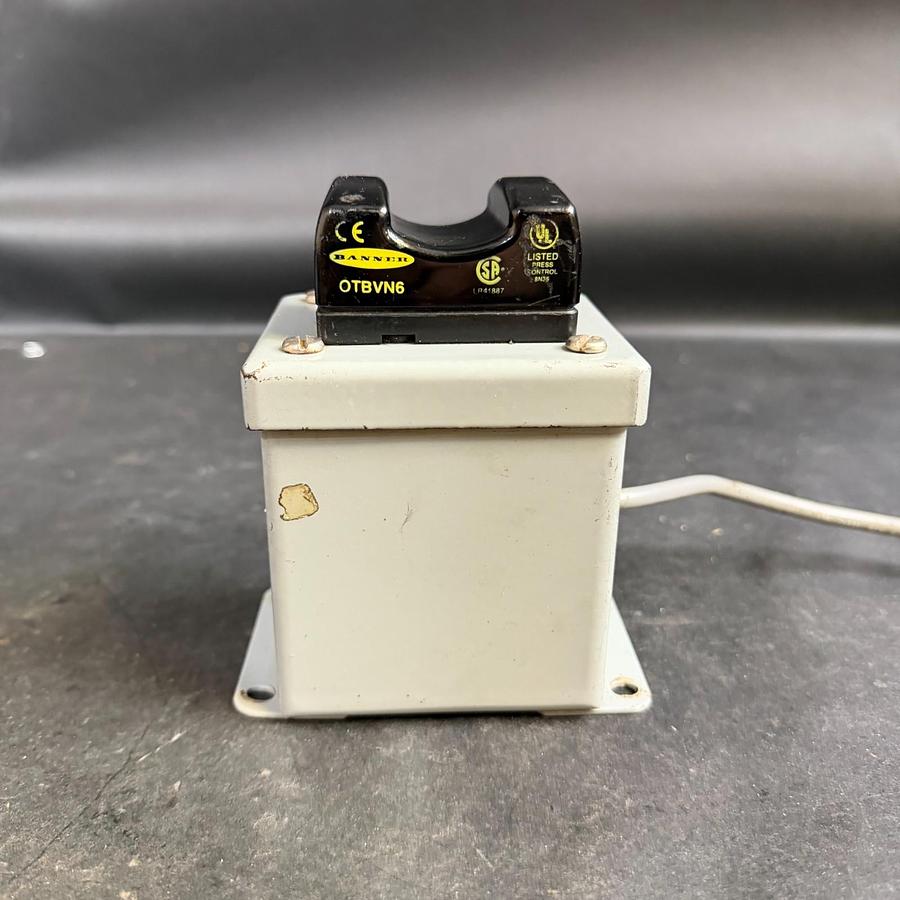 Used HOFFMAN E-1PBGX ENCLOSURE W/ TOUCH BUTTON ($40 OBO)