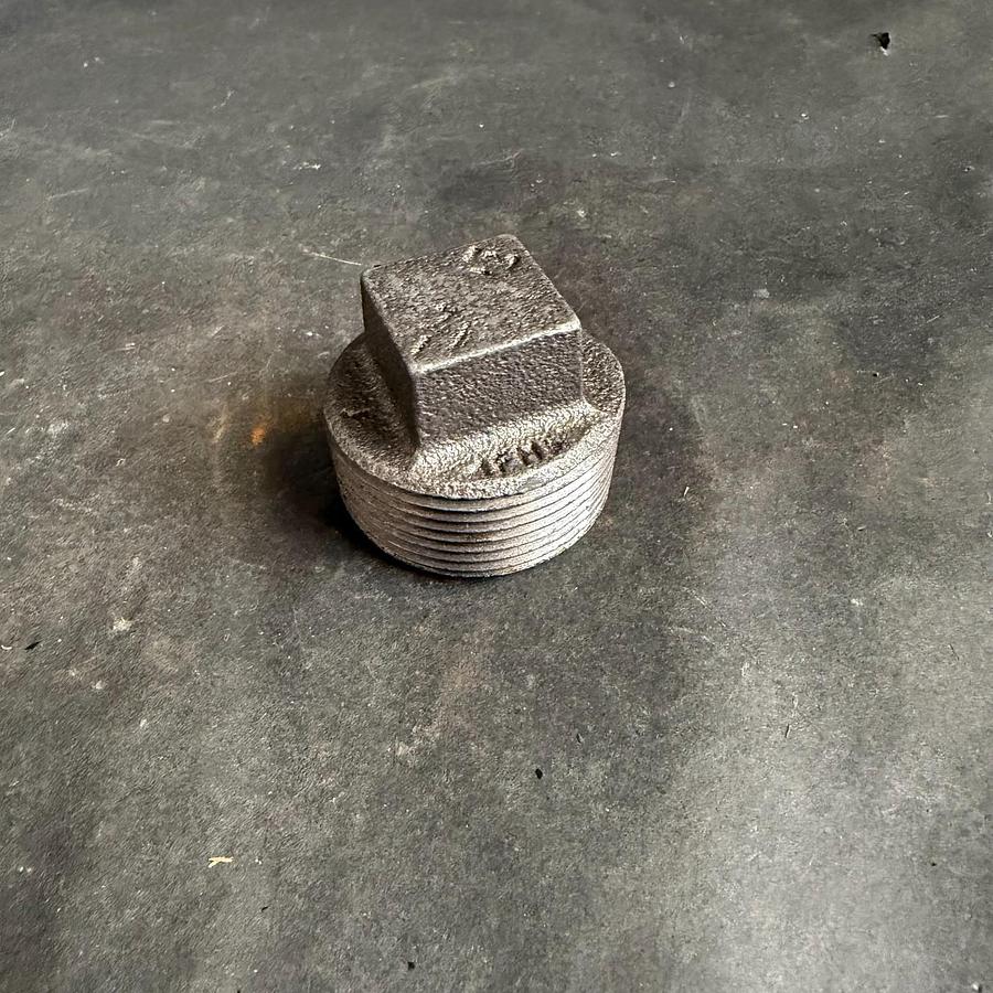 Used MSC 1-1/4 SQUARE PLUG