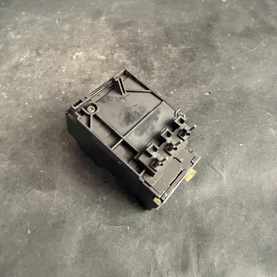 Used FUJI ELECTRIC TR-5-1N/3 THERMAL OVERLOAD RELAY