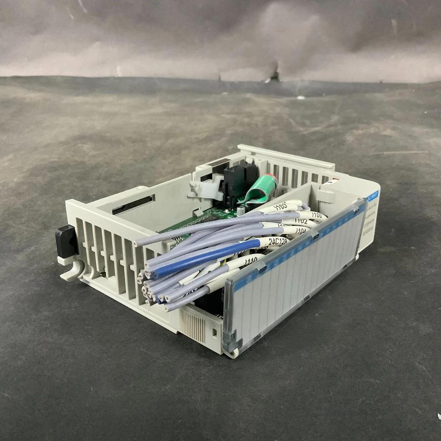 Used ALLEN BRADLEY 1769-IQ16 SER A INPUT MODULE ($35 OBO)