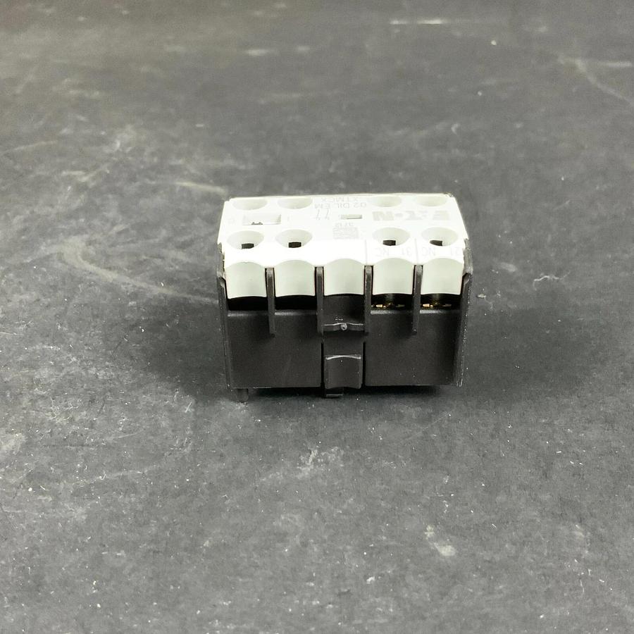 EATON 02DILEM AUXILLARY CONTACT - NEW IN BOX - SET OF 5 ($35 OBO)