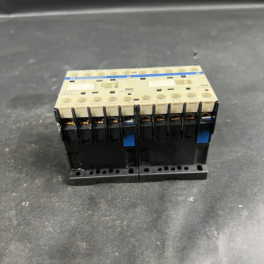 Used TELEMECANIQUE LC2K0601 REVERSING CONTACTOR ($60 OBO)