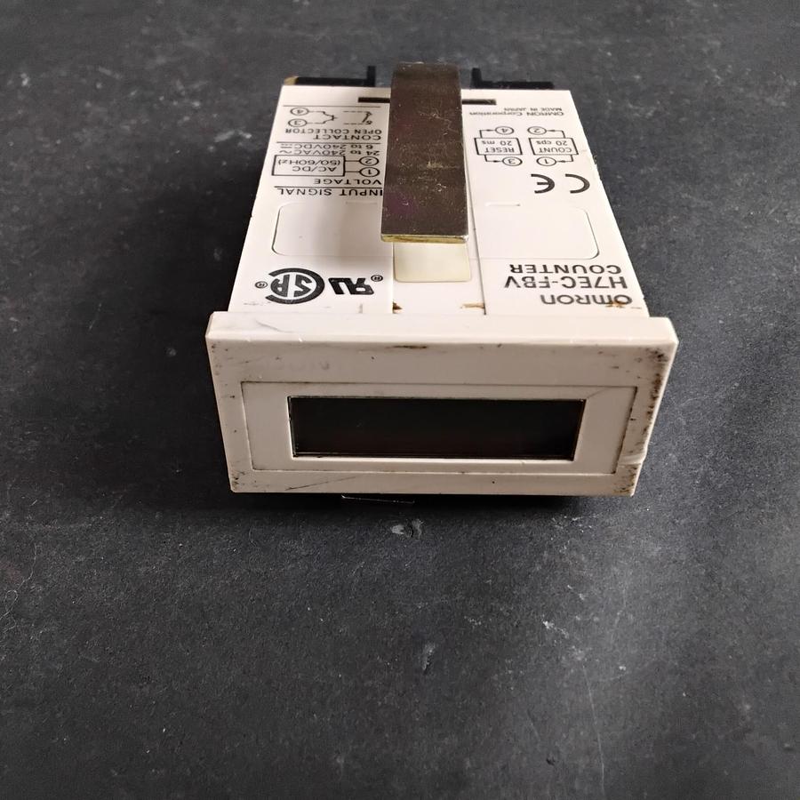 Used OMRON H7EC-FBV TOTALIZING COUNTER ($11 OBO)