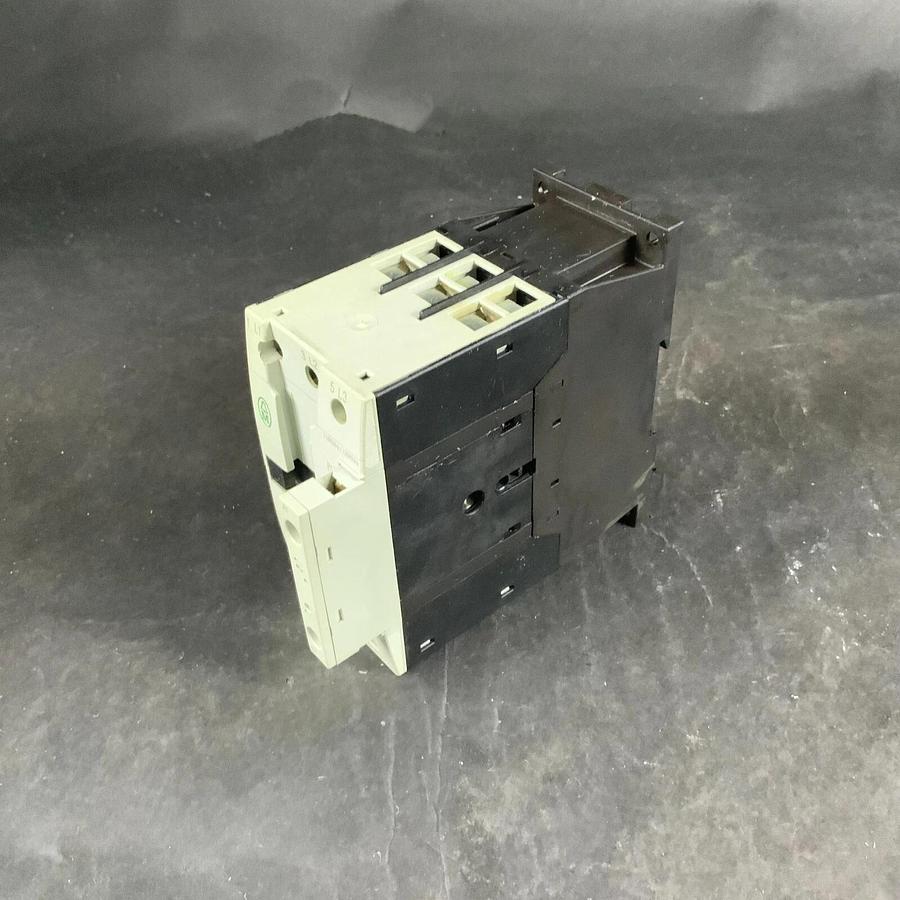 Used MOELLER DIL M50 250V 65A CONTACTOR ($50 OBO)