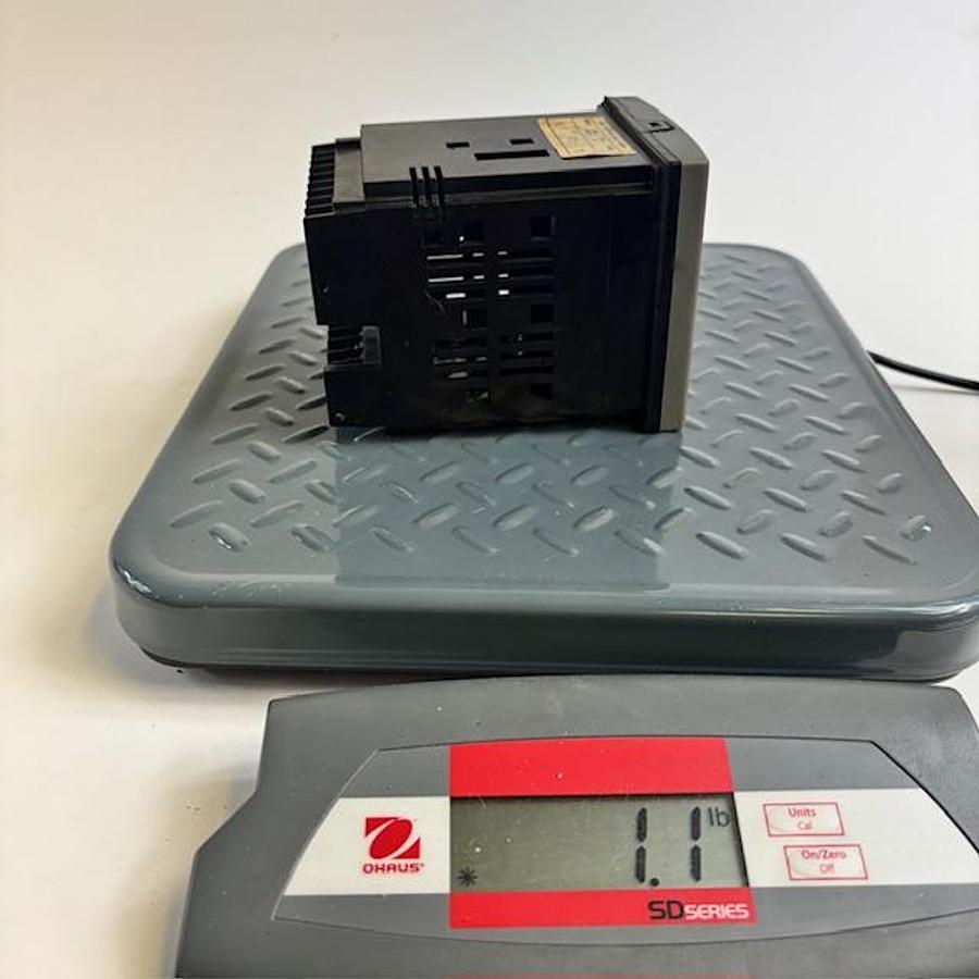 Used HONEYWELL DC2500-E0-0L00-100-10000-E0-0 CONTROLLER