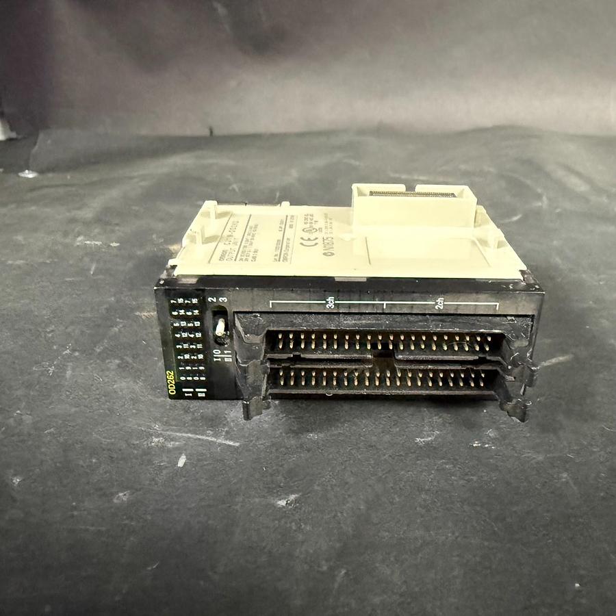 Used OMRON CJ1W-OD262 PLC OUTPUT UNIT ($45 OBO)