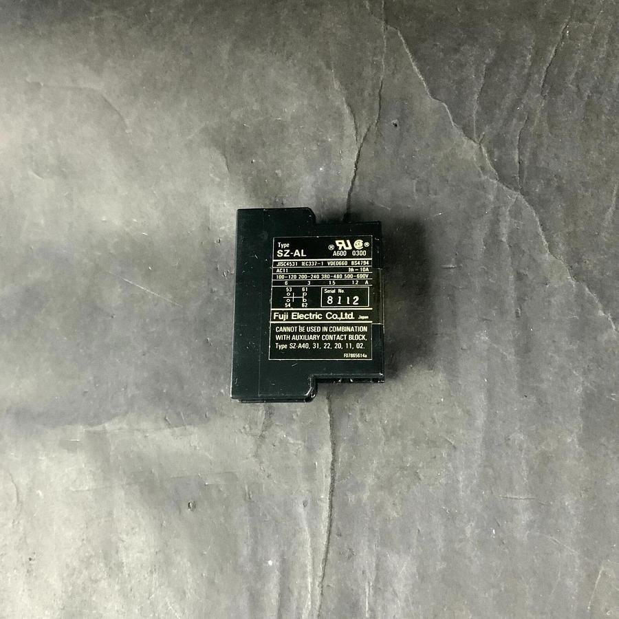 Used FUJI SZ-AL AUXILIARY CONTACTOR ($7 OBO)