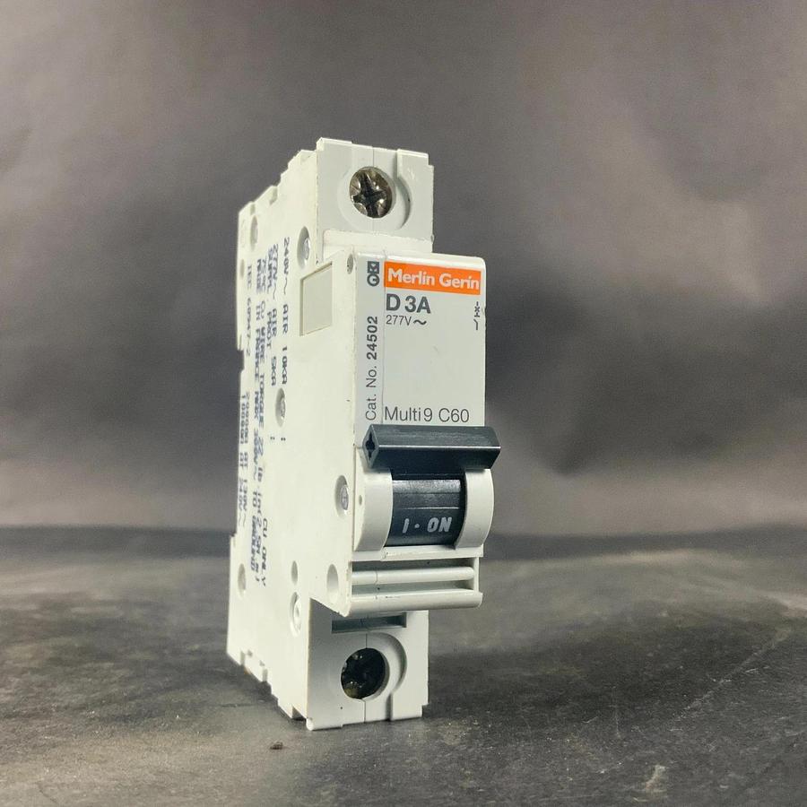 Used MERLIN GERIN MULTI9 C60 D3A CIRCUIT BREAKER ($15 OBO)