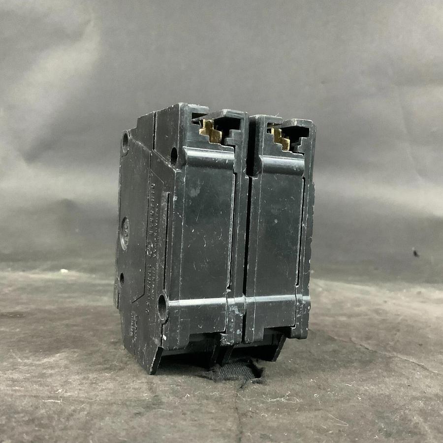 Used GENERAL ELECTRIC THQL21100 CIRCUIT BREAKER ($20 OBO)