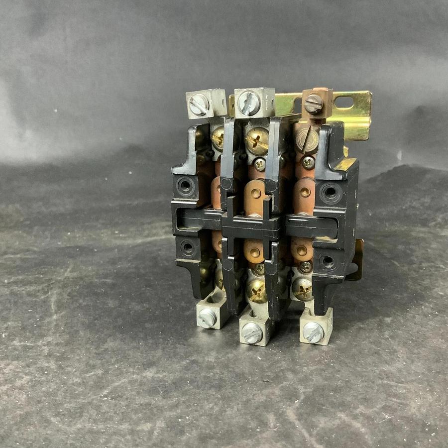 Used FURNAS 42CE35AF106 CONTROLLER / CONTACTOR ($20 OBO)