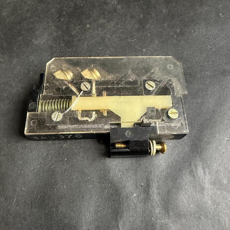 Used ITE F10NOR AUXILIARY CONTACT ($10 OBO)
