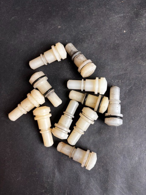Used PLASTIC HOSE CONNECTORS/FITTINGS - GROUP OF 11 ($8 OBO)