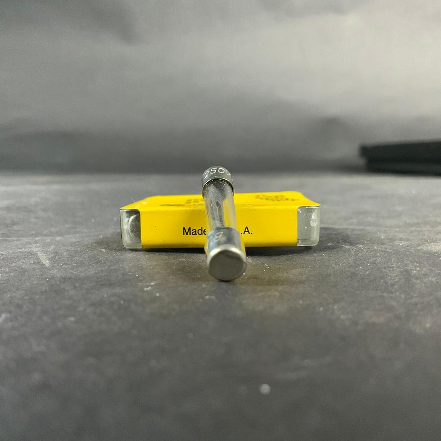BUSSMANN AGC-3/8 FUSE - SET OF 5 ($6.50 OBO)
