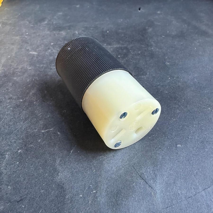 Used HUBBELL 5669C CONNECTOR BODY - SET OF 10