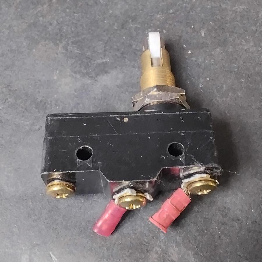 Used MOUJEN ELECTRIC MJ2-1308R LIMIT SWITCH ($5 OBO)