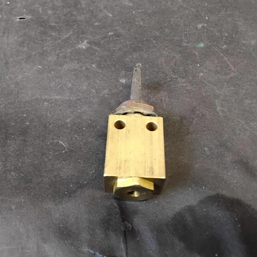 Used CLIPPARD TV-4D VALVE ($19 OBO)