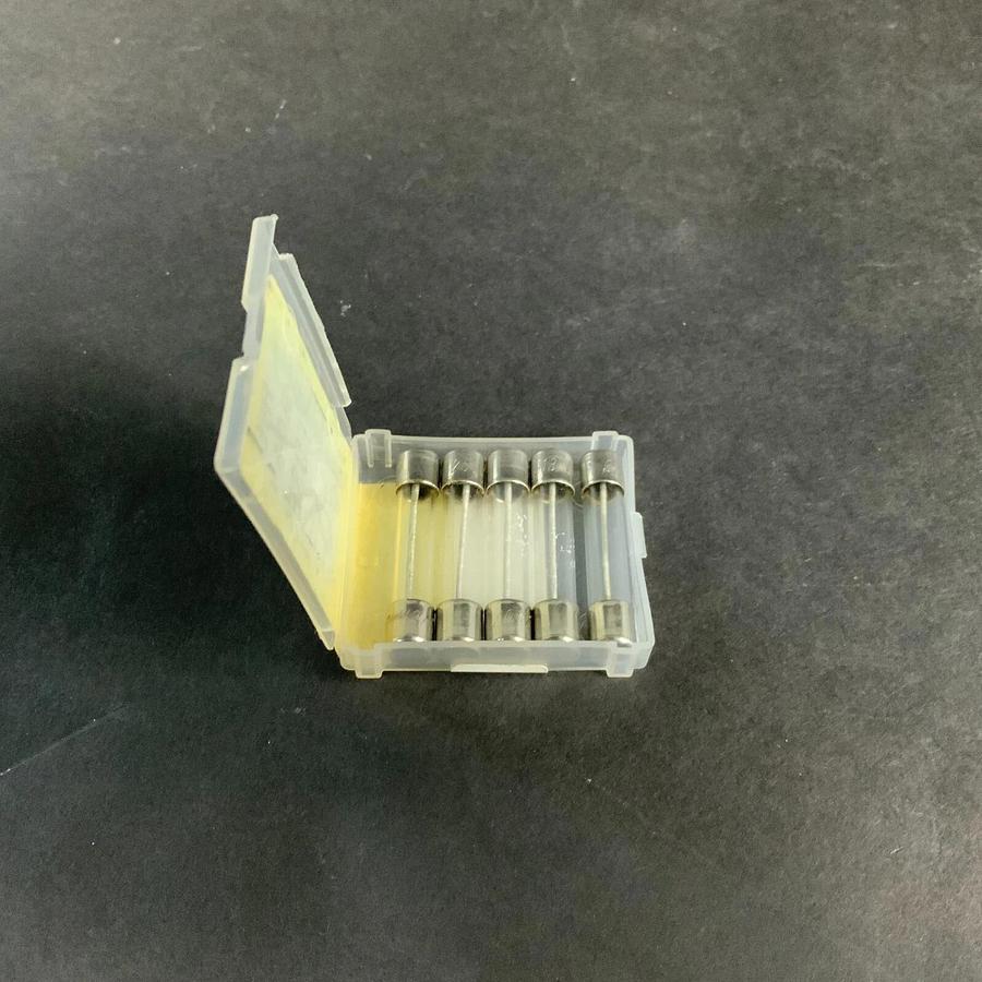 Used LIITELFUSE 3AG-3/8A-313 FUSE - SET OF 5 ($5 OBO)